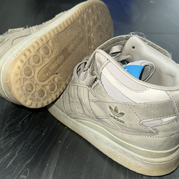 Adidas. Adidas forM. Shoes. Classic - Picture 5 of 5